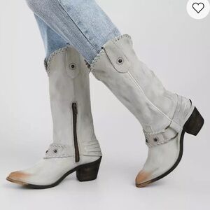 New Circle G Stylish Gray Leather Western Boots